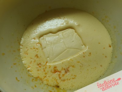 1 jajca sladkor vanili lupina maslo