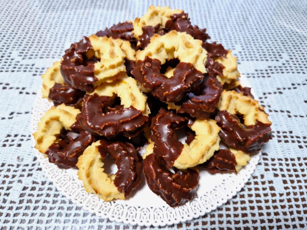 Masleni obročki s pomarančo