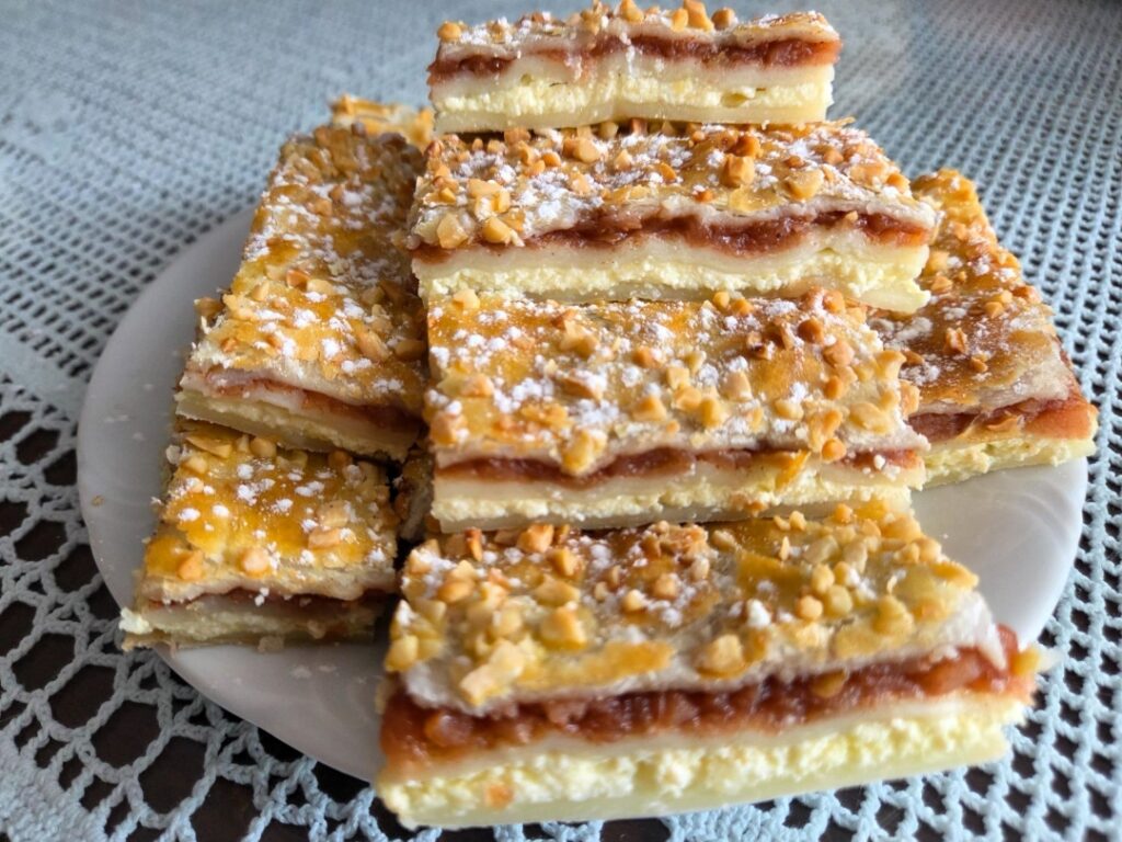 Zloženka s skuto in jabolki